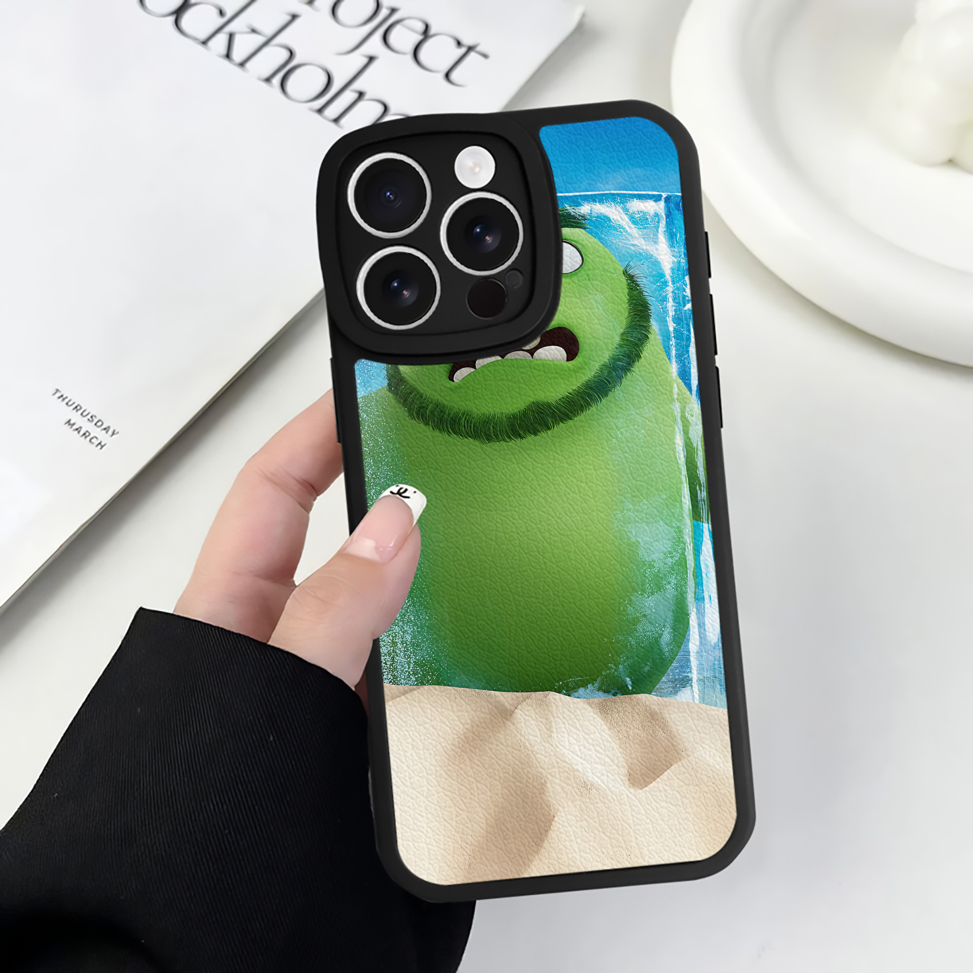 （画像用） Angry Birds アングリーバード 【iPhone 16シリーズ対応】シリコンスマホケース（レザー調） 材質：シリコン